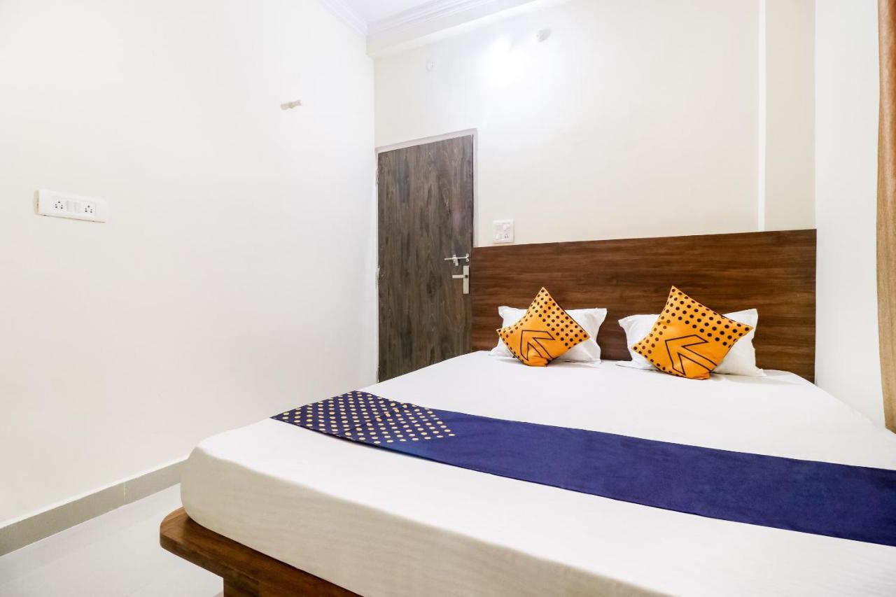 Oyo 40073 Yash Homestay Samarda Kaliāsot Esterno foto