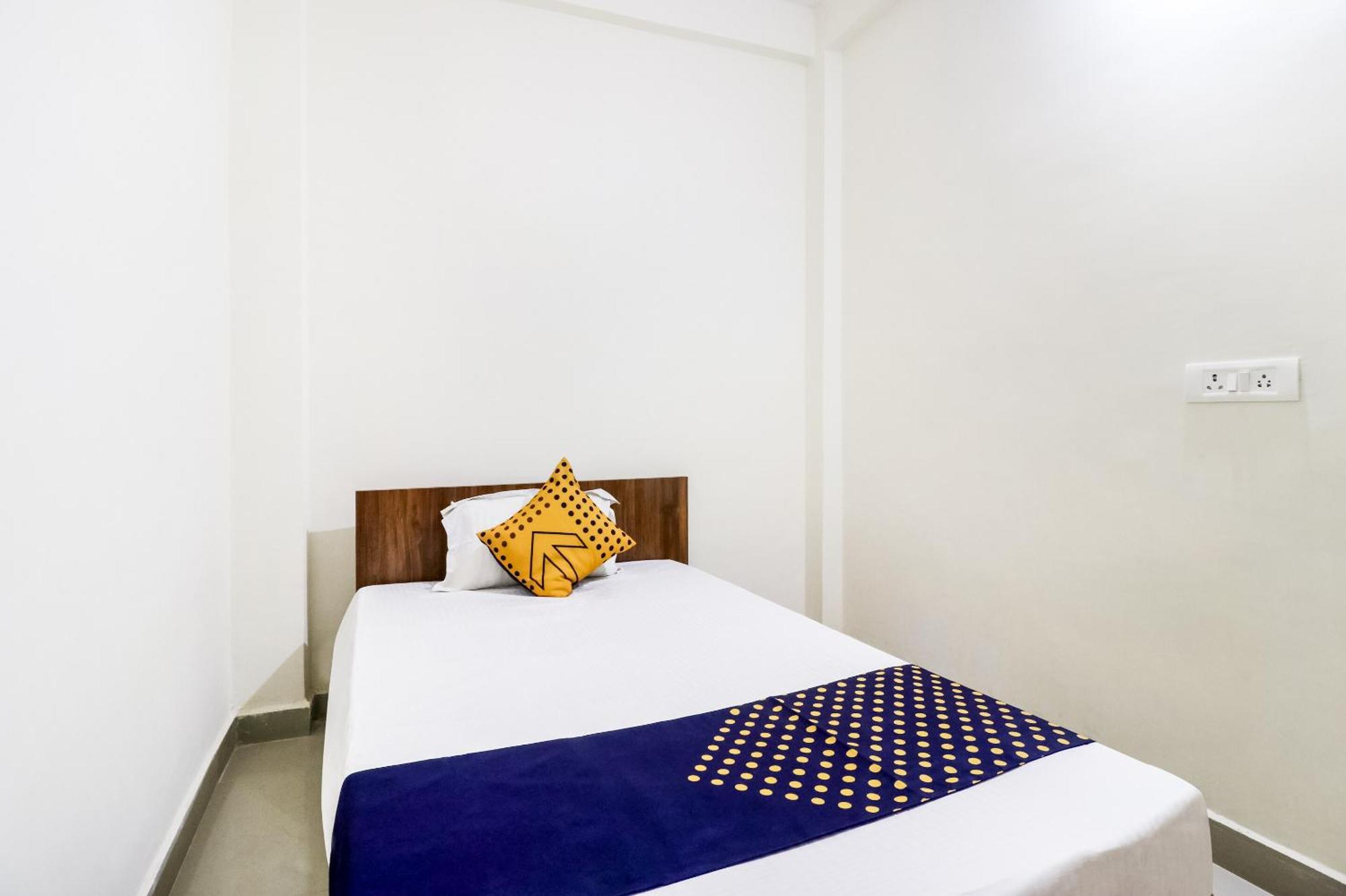 Oyo 40073 Yash Homestay Samarda Kaliāsot Esterno foto