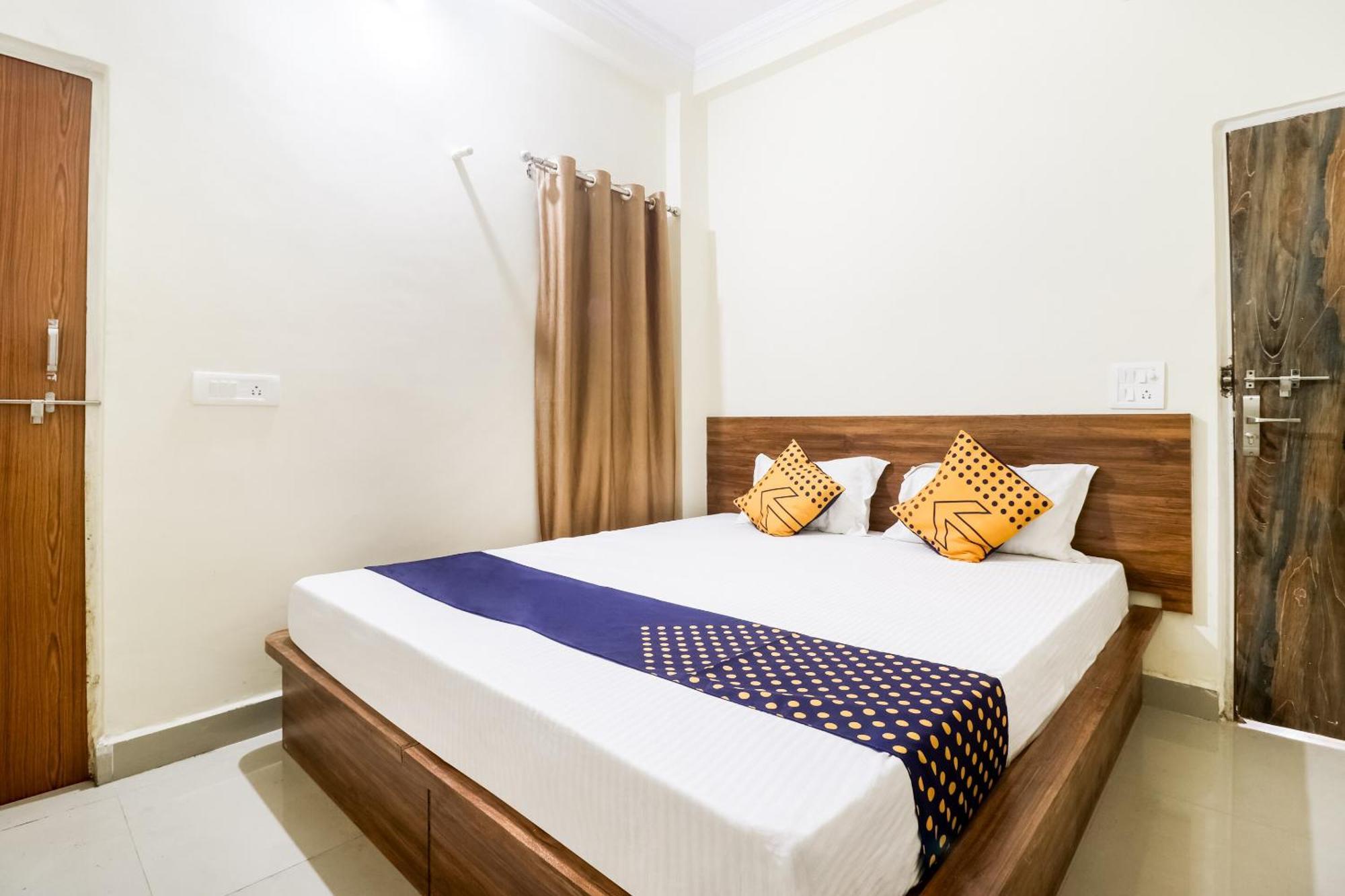 Oyo 40073 Yash Homestay Samarda Kaliāsot Esterno foto