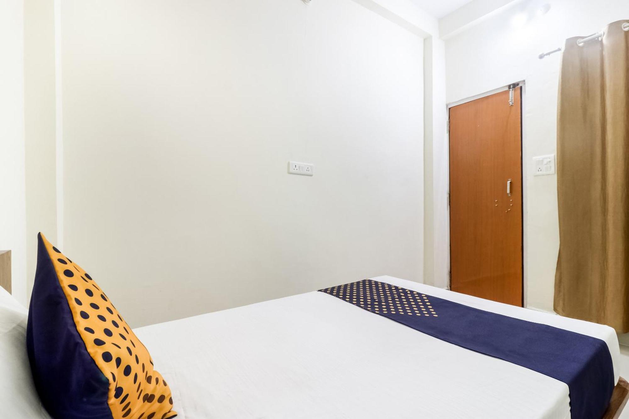 Oyo 40073 Yash Homestay Samarda Kaliāsot Esterno foto