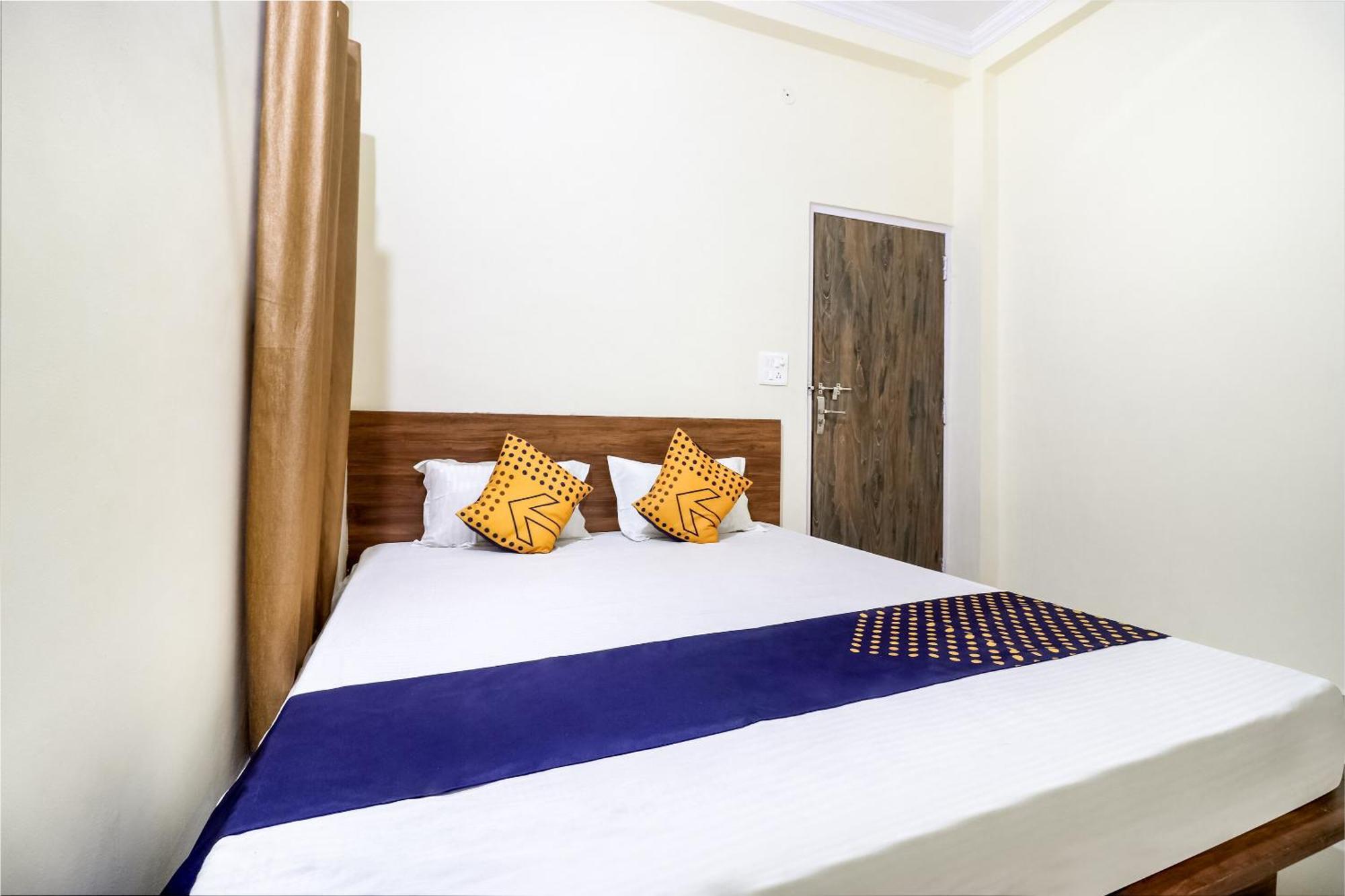 Oyo 40073 Yash Homestay Samarda Kaliāsot Esterno foto